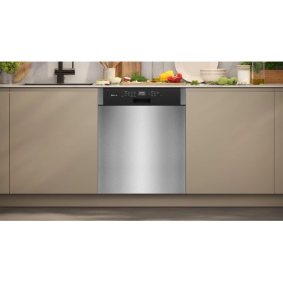 Lavastoviglie sottopiano NEFF pannello acciaio inox Classe C