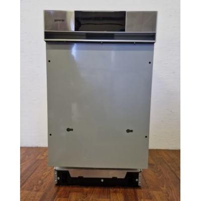 Lavastoviglie semi incasso  45 cm sotto top