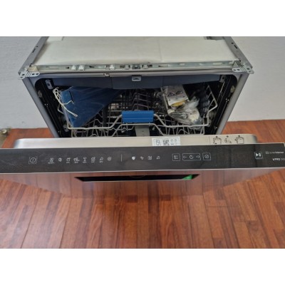 Lavastoviglie sotto piano pannello acciaio inox Classe B