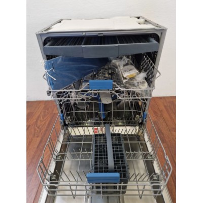 Lavastoviglie sotto piano pannello acciaio inox Classe B