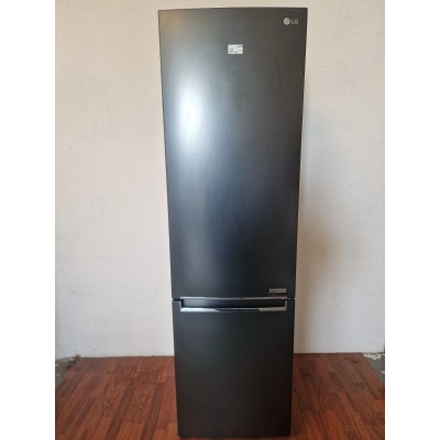 Frigorifero combinato LG Total NoFrost compressore Smart Inverter